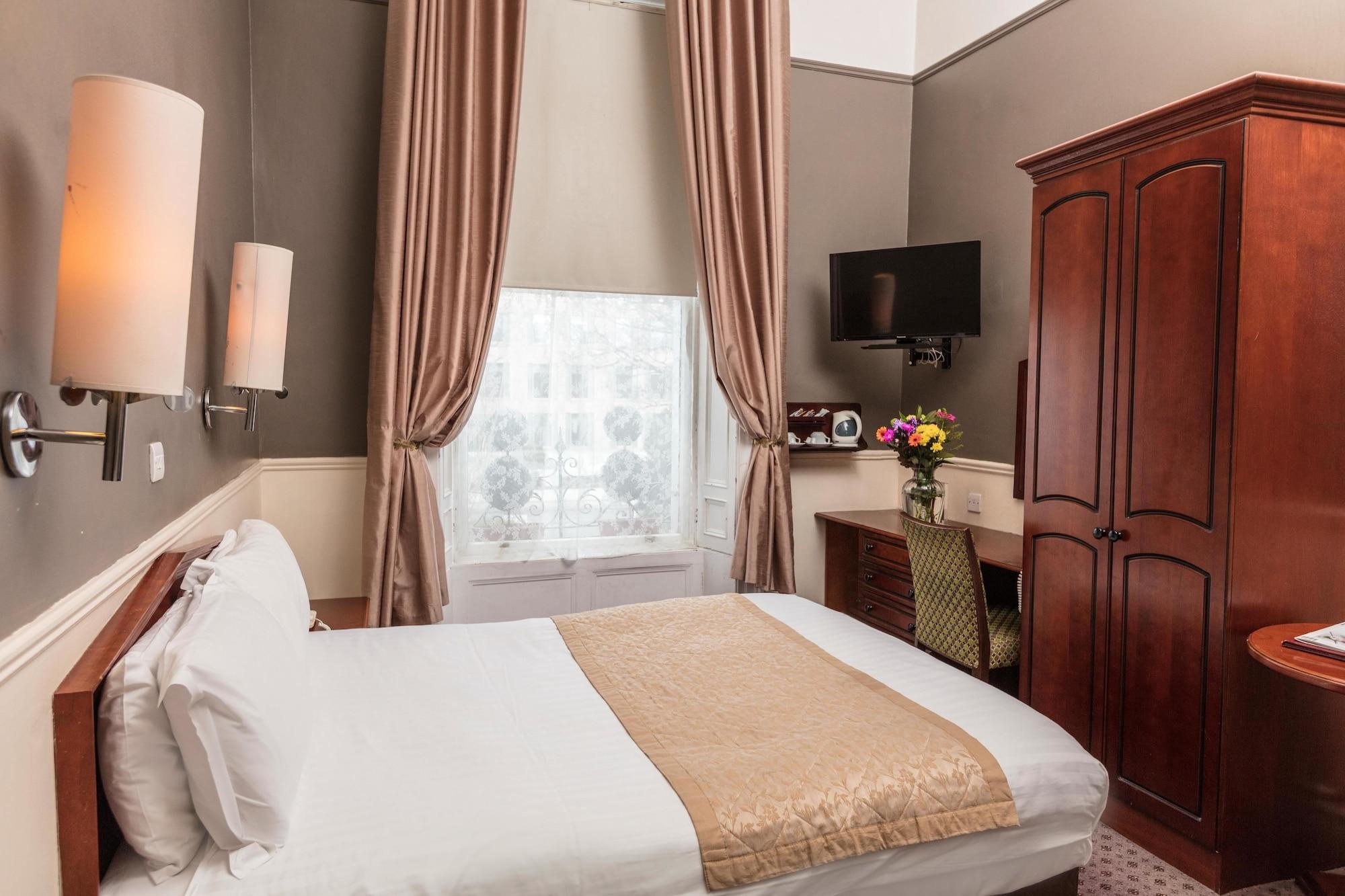 The Lansdowne Hotel Дъблин Екстериор снимка