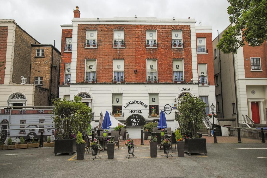 The Lansdowne Hotel Дъблин Екстериор снимка