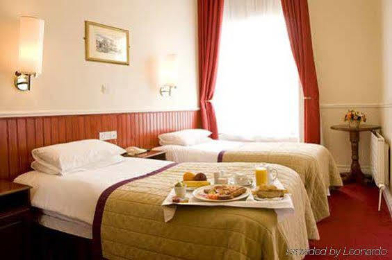 The Lansdowne Hotel Дъблин Стая снимка